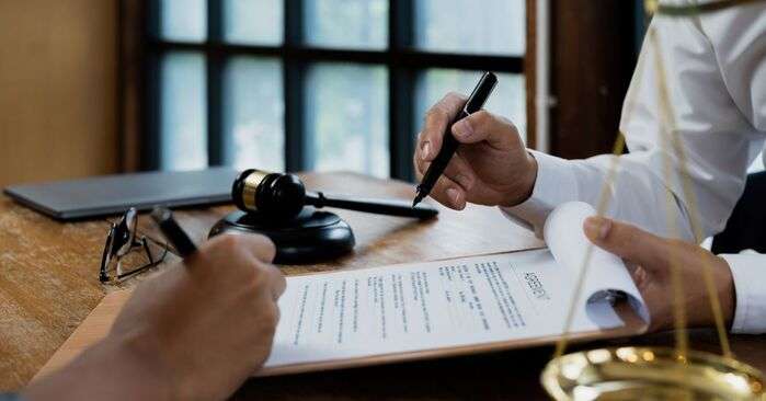 10 Questions To Ask Before Hiring a Contract Lawyer