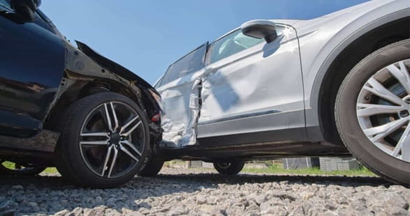 10 Questions To Ask Before Hiring an Auto Accident Lawyer